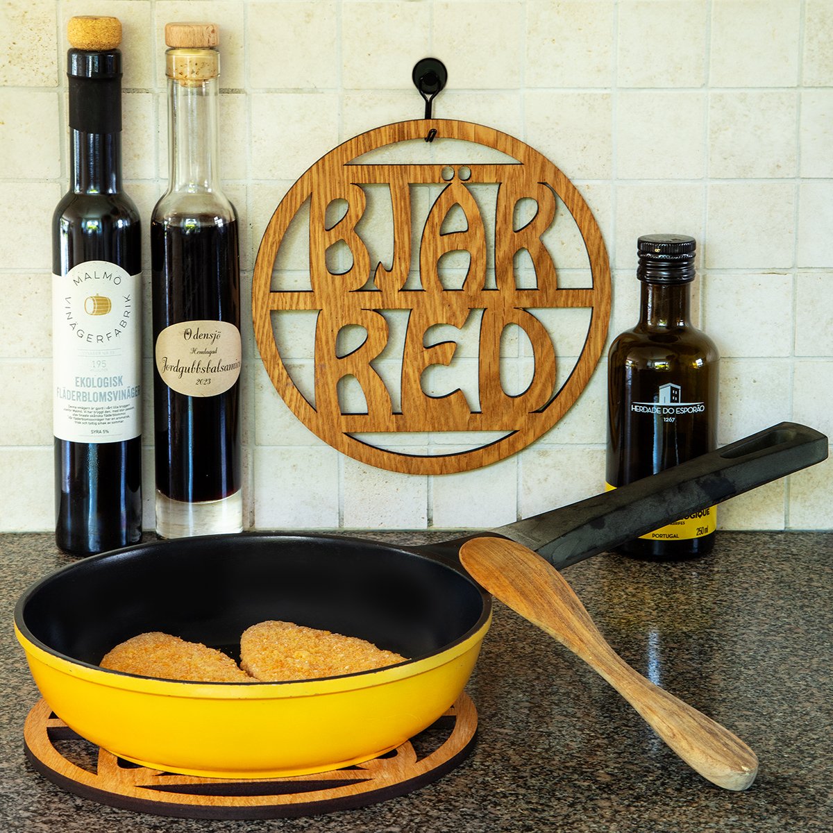 Runt grytunderlägg miljöbild